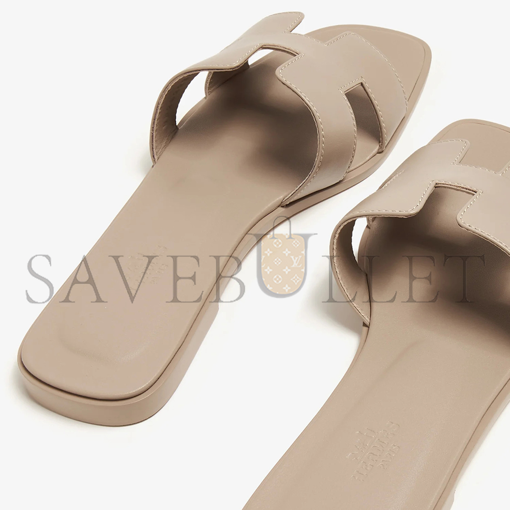 HERMES ORAN SANDAL H383Z21578